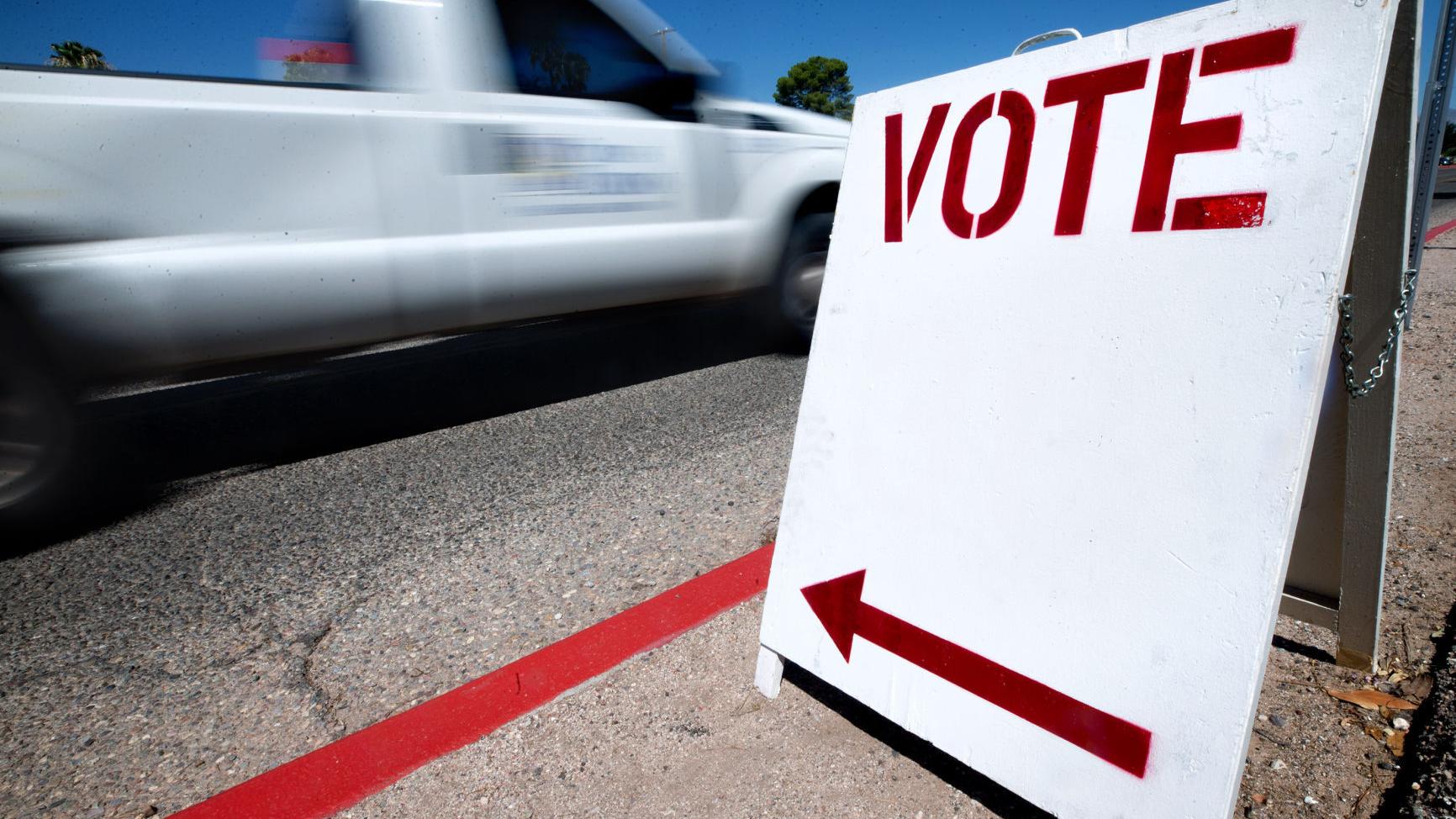 Los grupos del condado alientan a los votantes a votar por correo